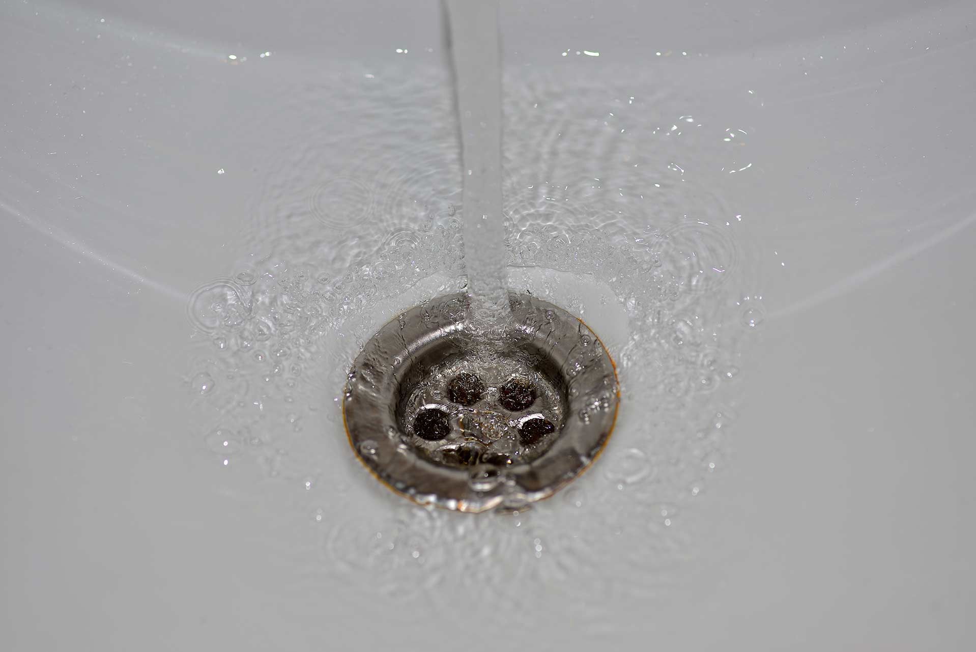 A2B Drains provides services to unblock blocked sinks and drains for properties in Pimlico.